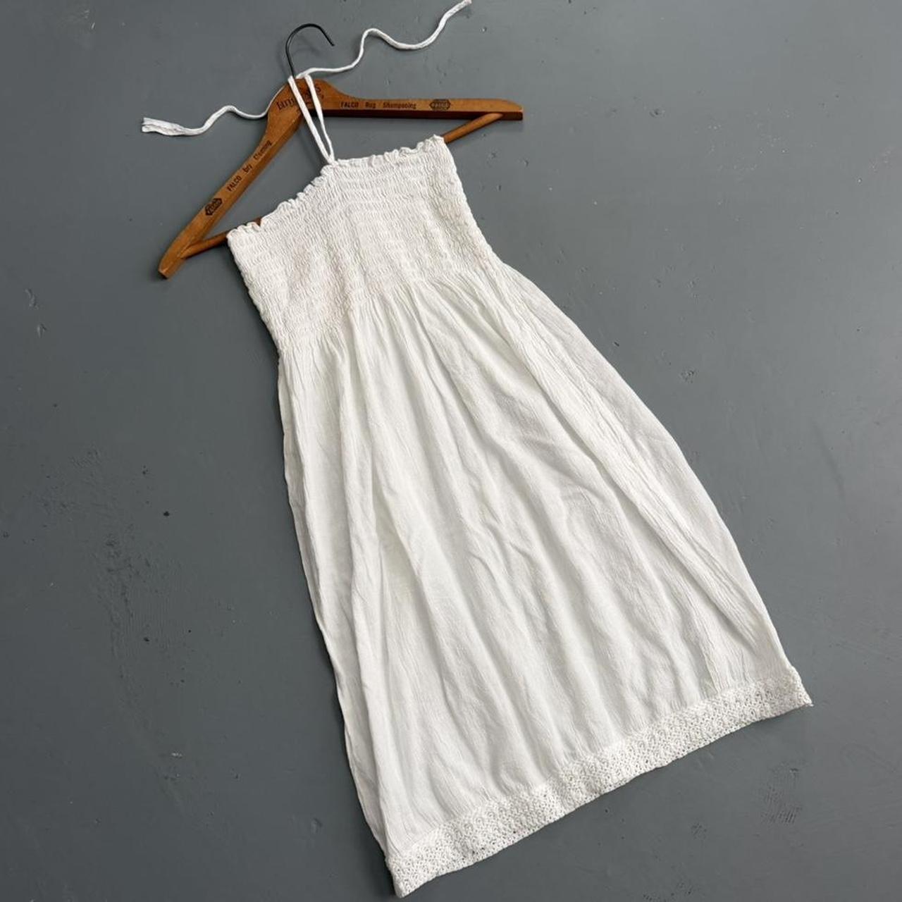 VINTAGE WHITE BABYDOLL STRAPLESS TOP/DRESS WITH HALTER TIE