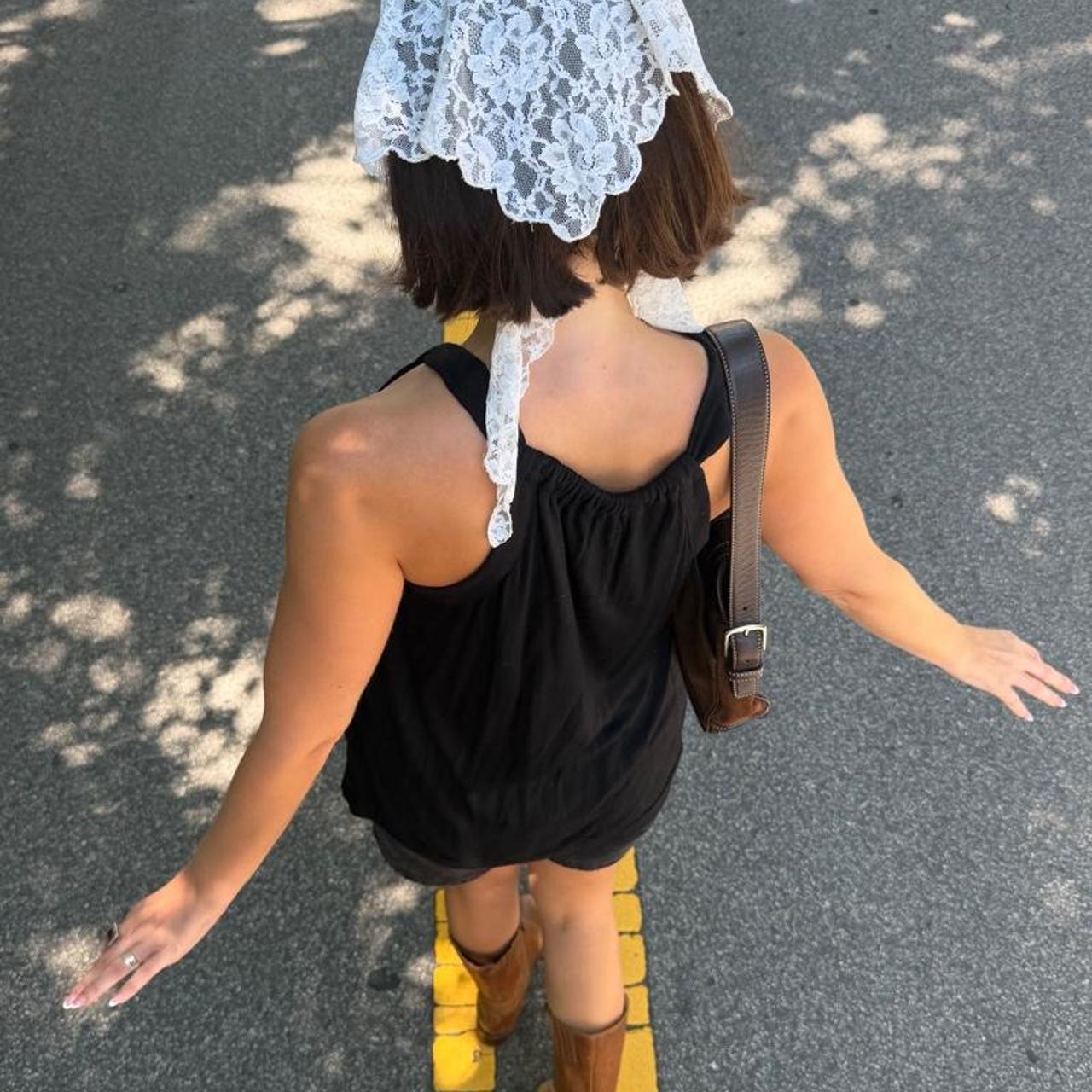 Apt. 9 90s black halter blouseš»