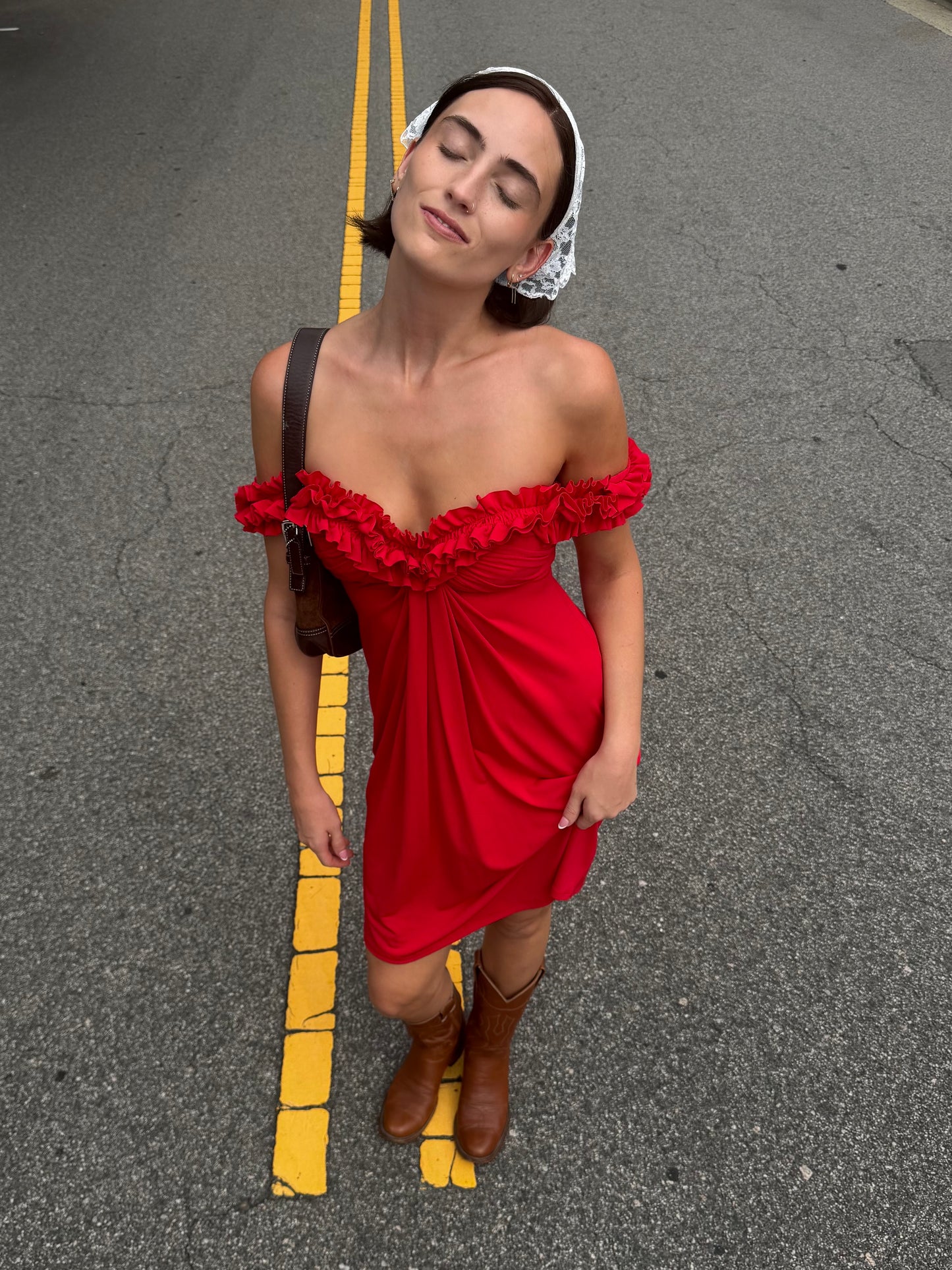 Vintage 90s Maggy London off the shoulder red dress 🌹