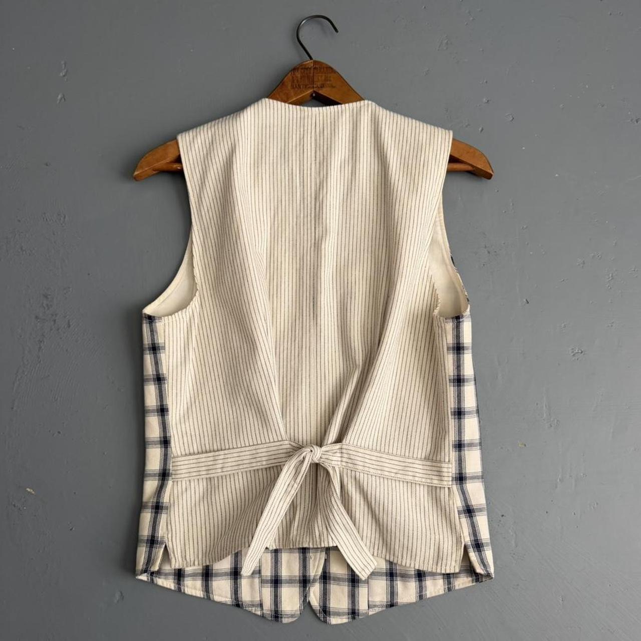 VINTAGE 90S EDDIE BAUER VEST 🐝