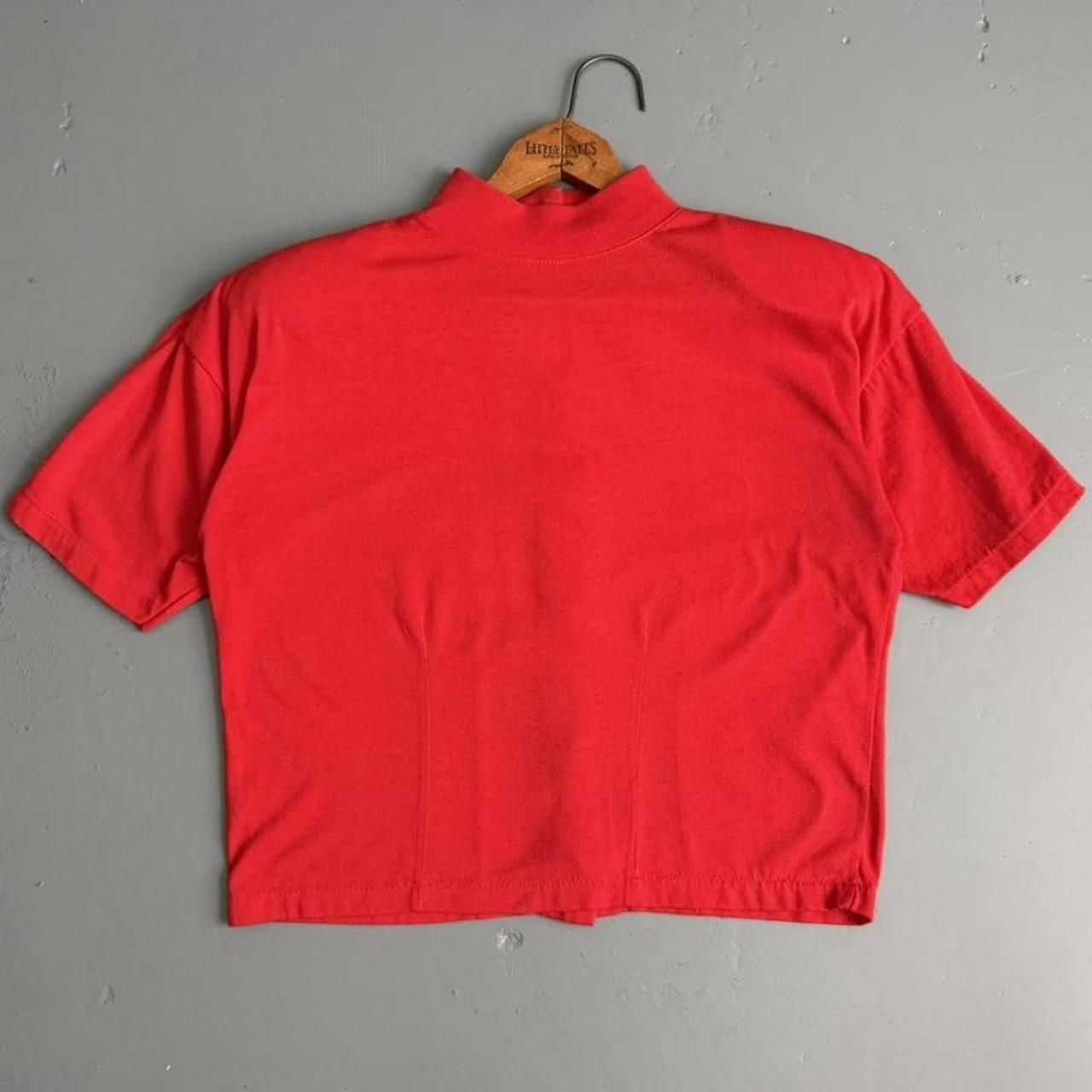 VINTAGE 90S HUNTERS RUN RED BUTTON TOP 🍓