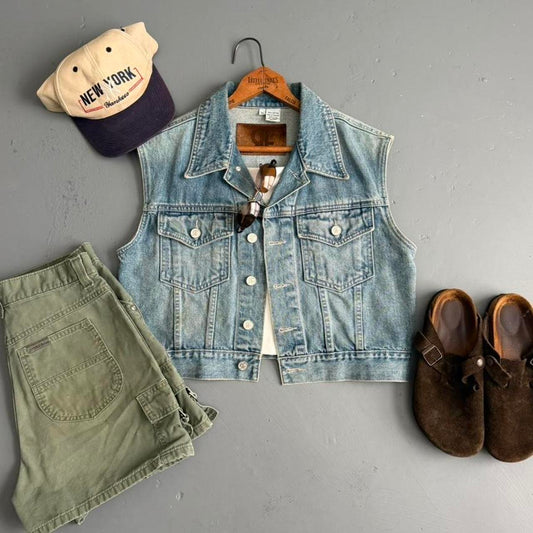 VINTAGE 90S DENIM VEST 🪐