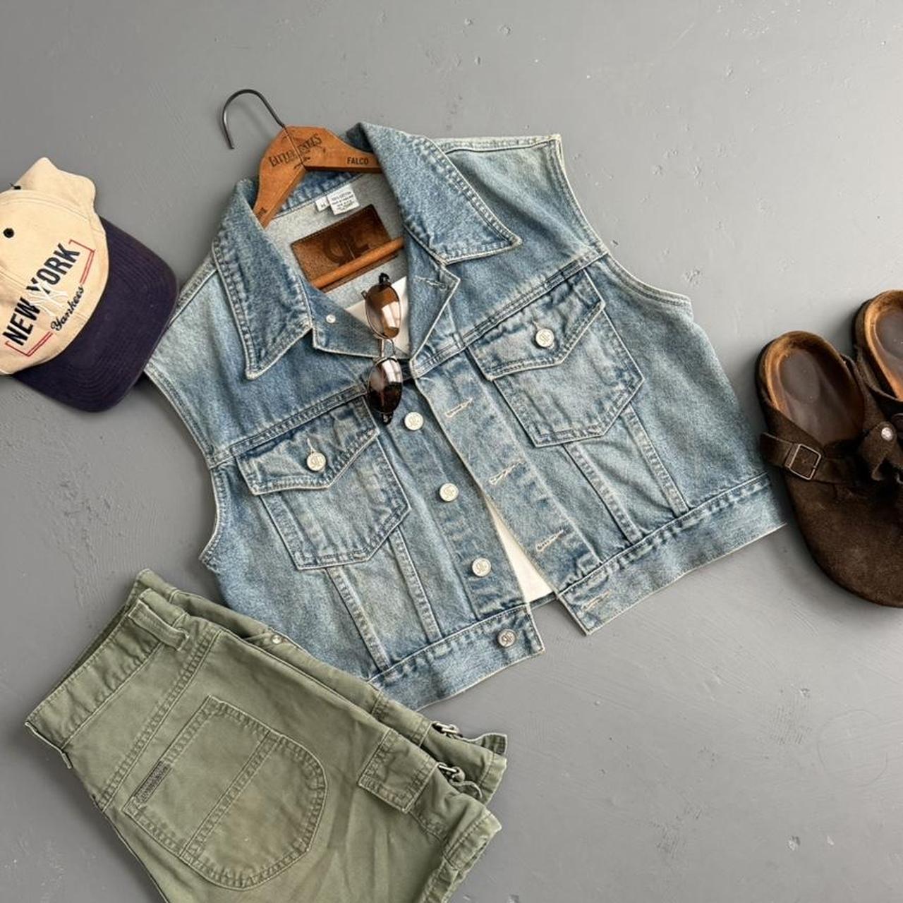 VINTAGE 90S DENIM VEST 🪐