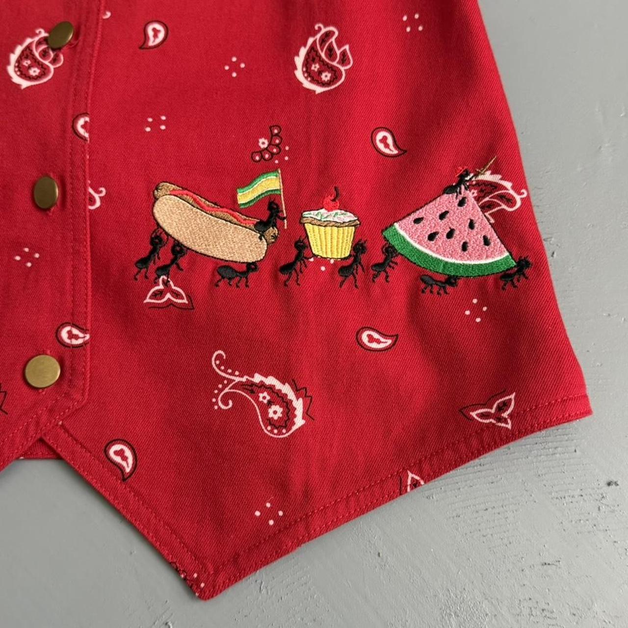 VINTAGE RED BANDANA PICNIC BUTTON VEST 🐜🐜🐜🍉🌭🥕🫛