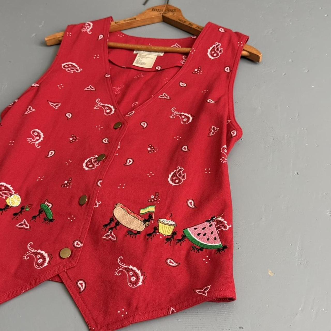 VINTAGE RED BANDANA PICNIC BUTTON VEST 🐜🐜🐜🍉🌭🥕🫛