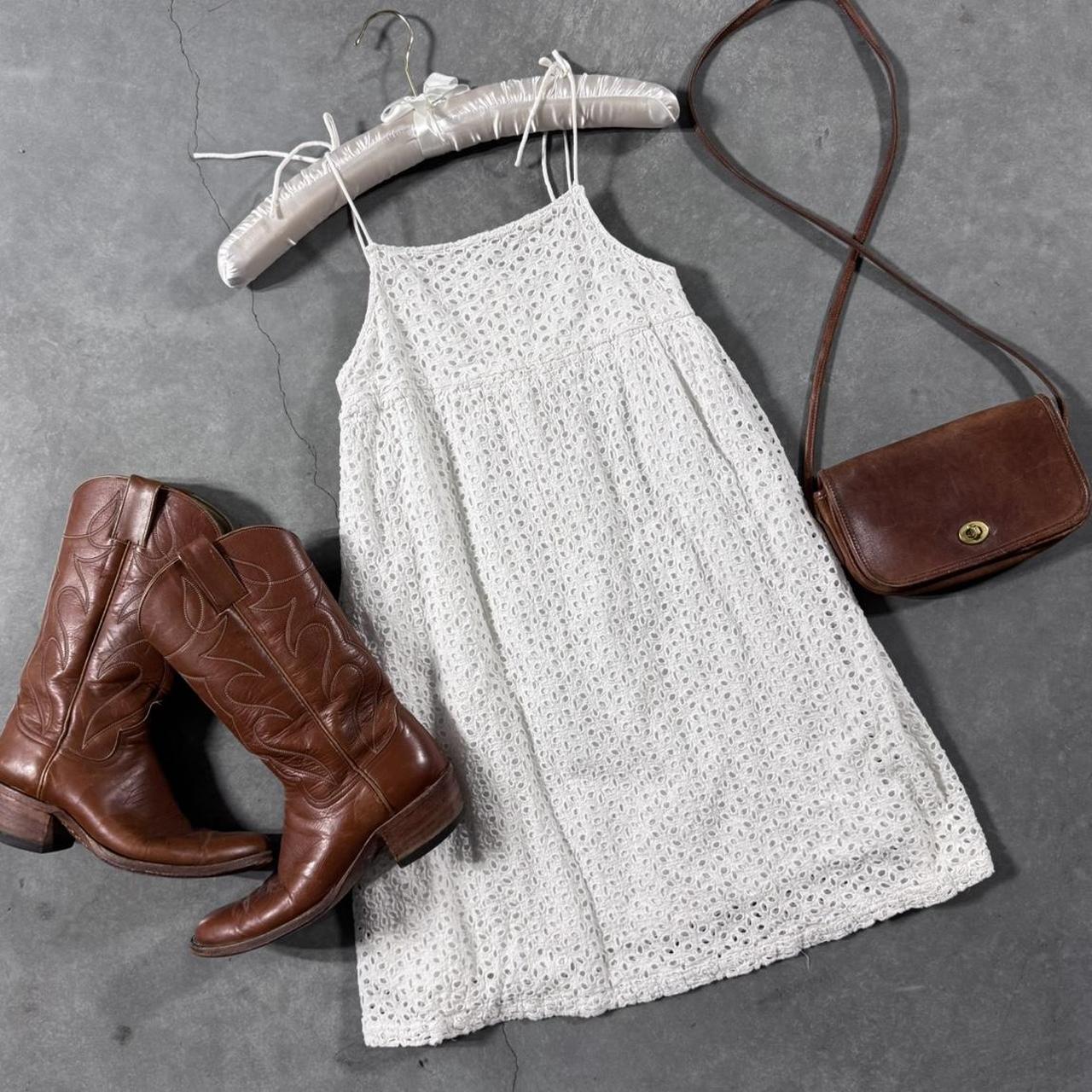 VINTAGE GAP MINI WHITE EYELET DRESS 🪽