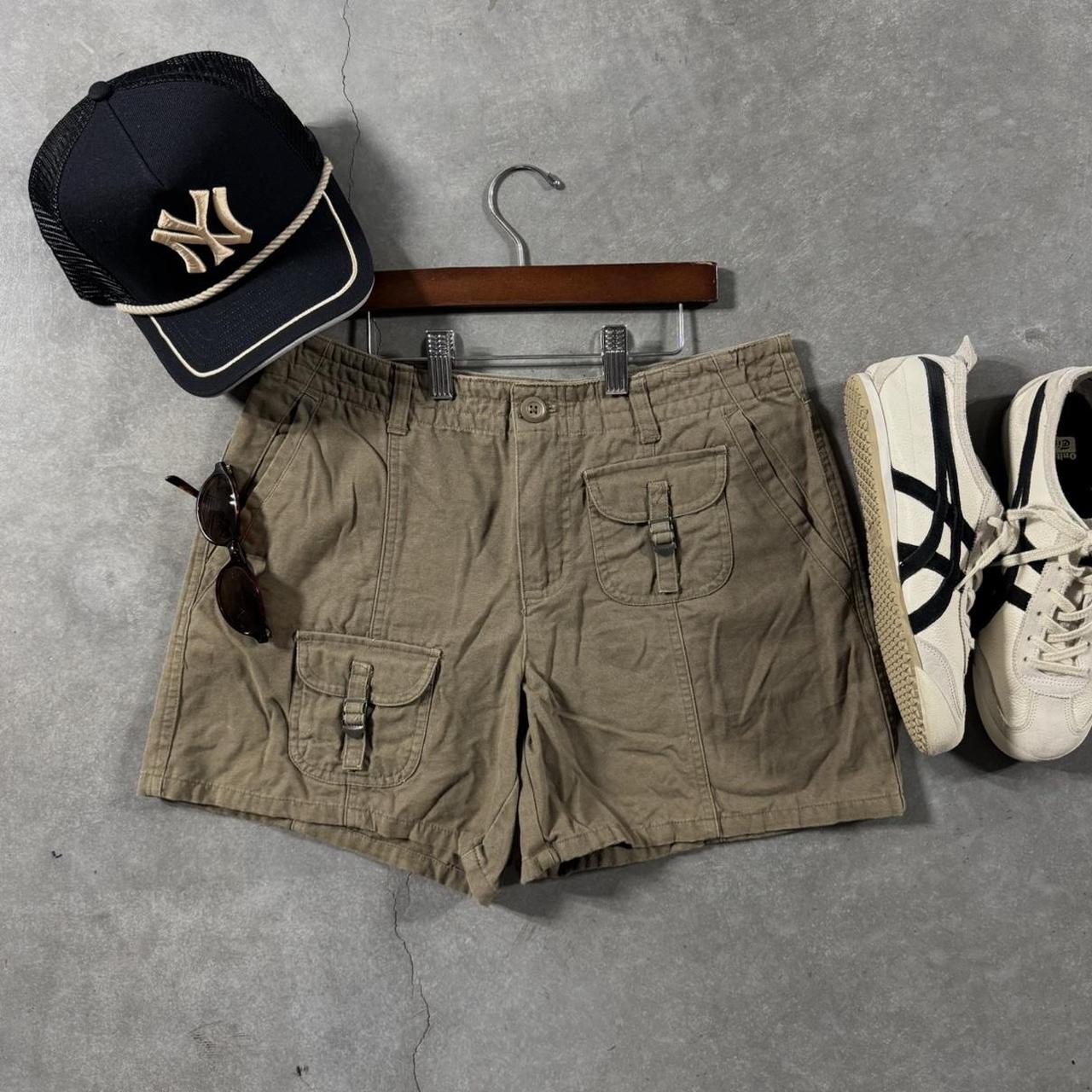VINTAGE ALLISON BRITTNEY GREEN POCKET SHORTS 🪻