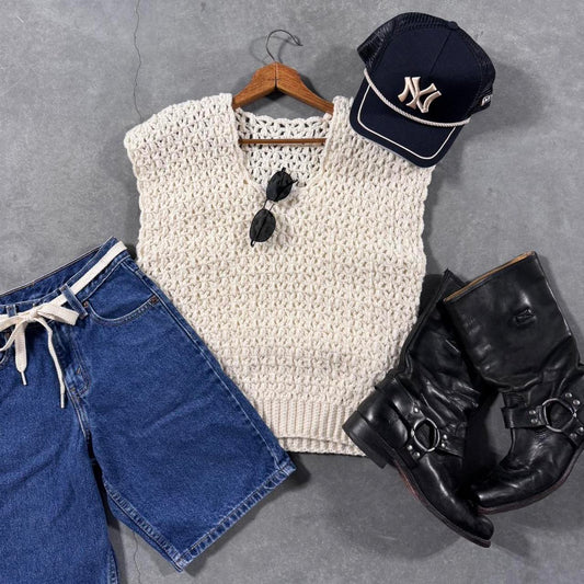 VINTAGE HANDMADE SHORT SLEEVE SWEATER VEST 🌿