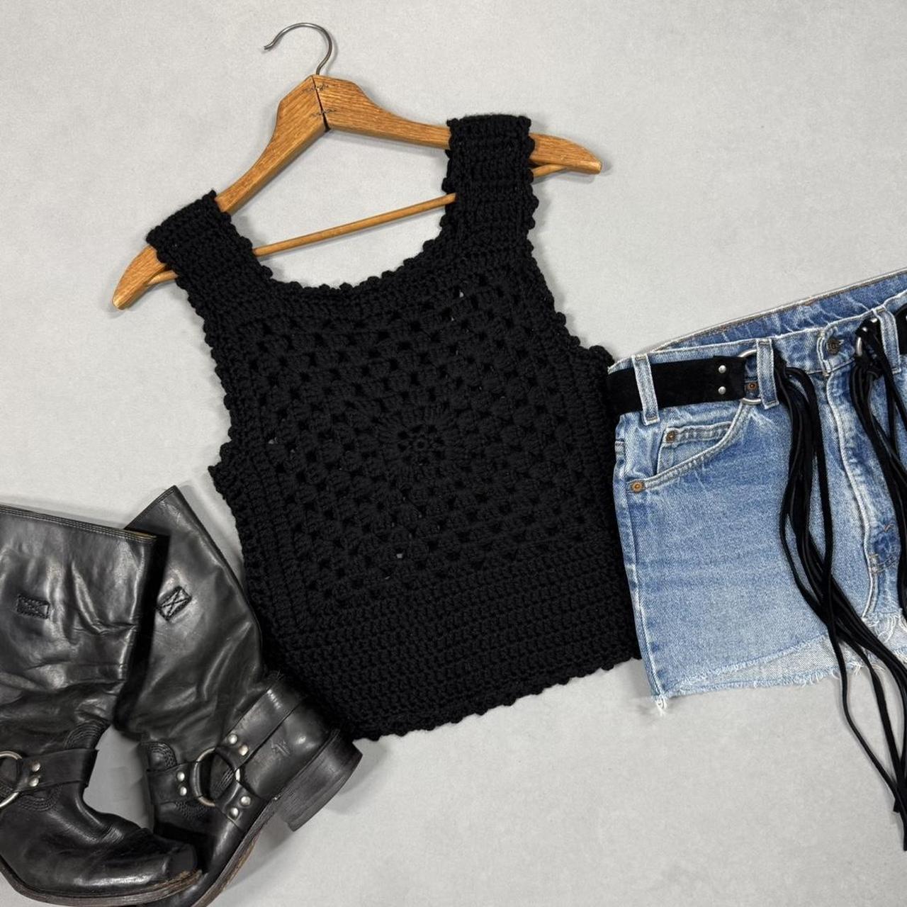 VINTAGE HANDMADE CROCHET KNITTED TANK TOP 🖤