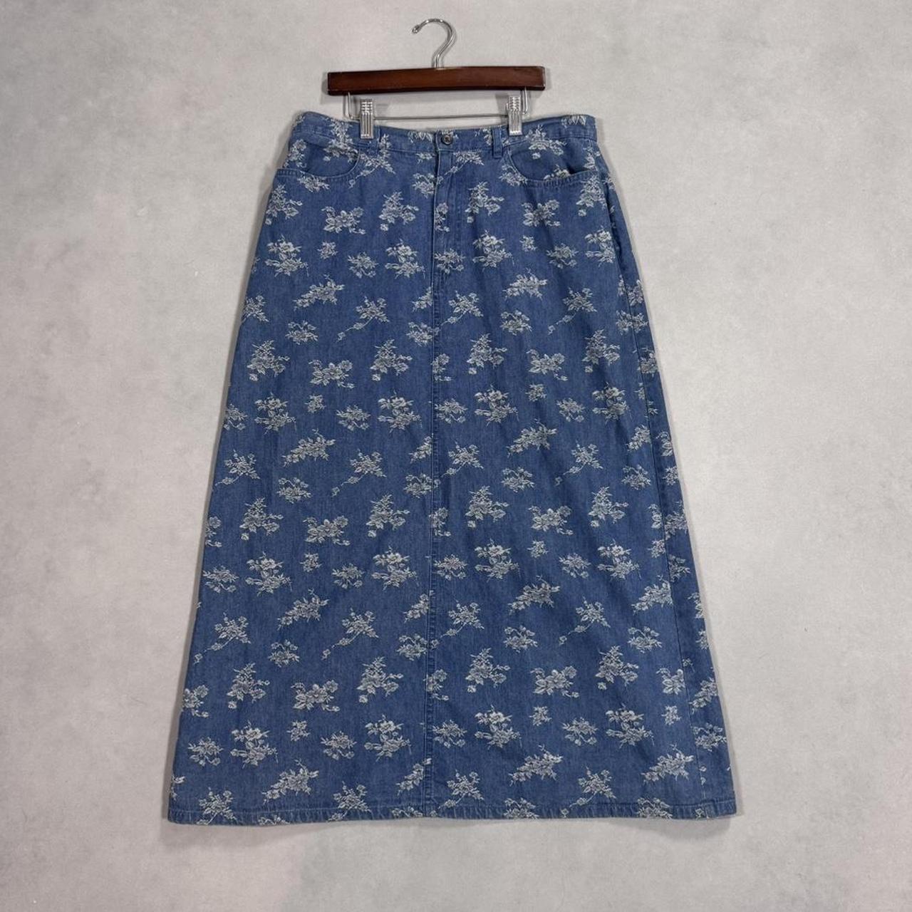 VINTAGE LIZ CLAIBORNE DENIM FLORAL MAXI SKIRT