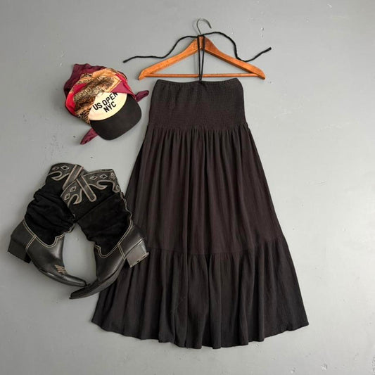 VINTAGE BLACK HALTER DRESS 🐞