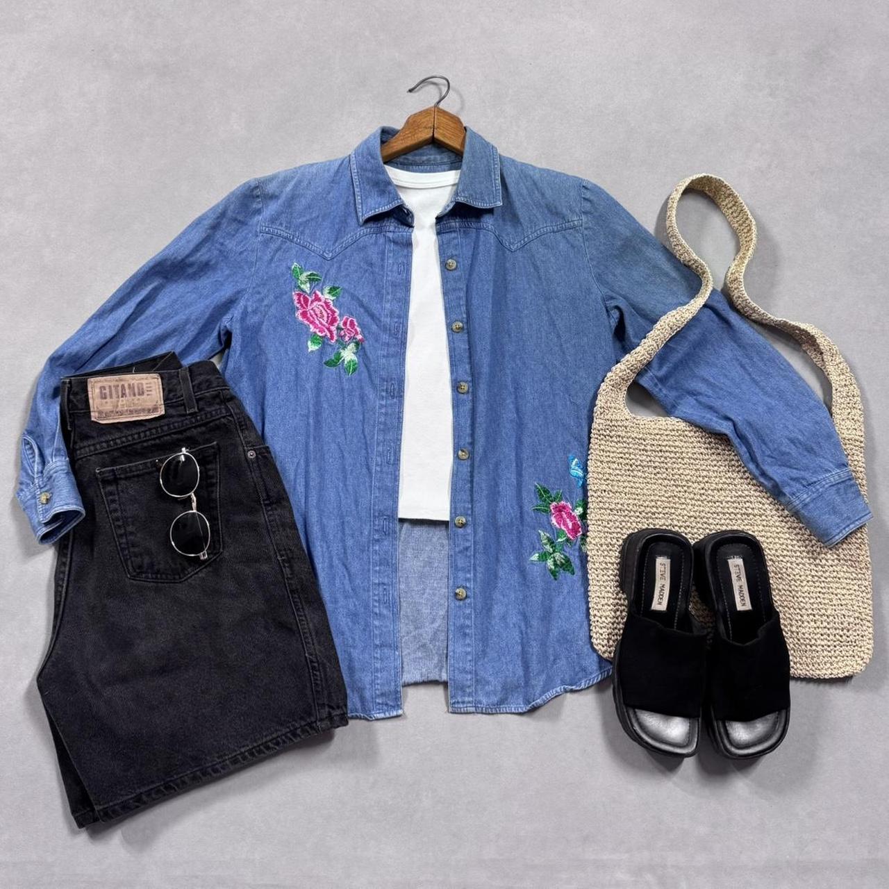 VINTAGE COLDWATER CREEK DENIM FLORAL EMBROIDERED BUTTON UP