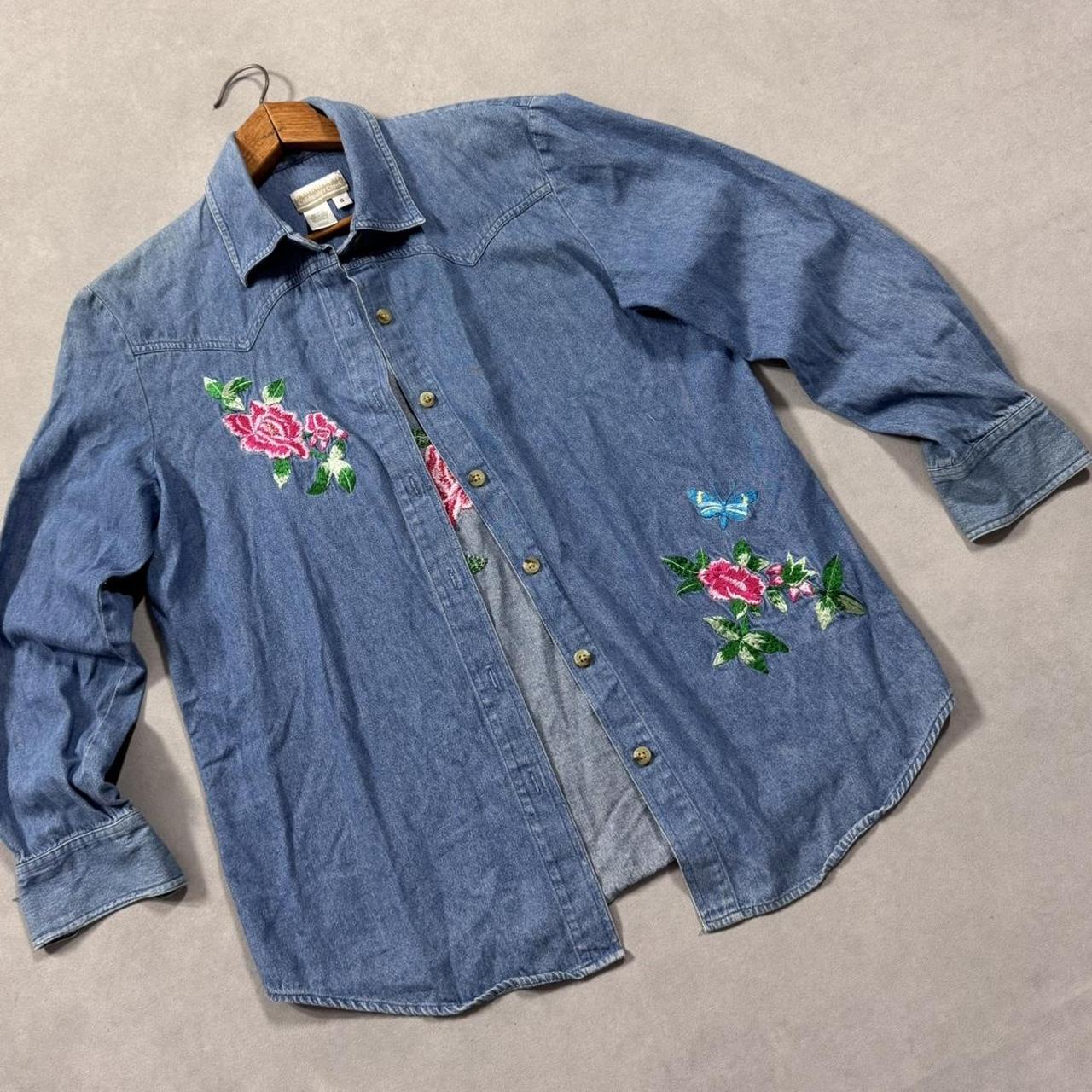 VINTAGE COLDWATER CREEK DENIM FLORAL EMBROIDERED BUTTON UP