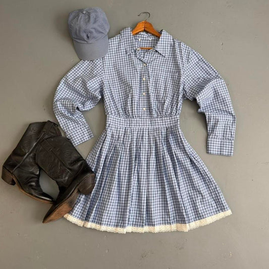VINTAGE BLUE AND WHITE GINGHAM LONG SLEEVE WESTERN DRESS 🌻