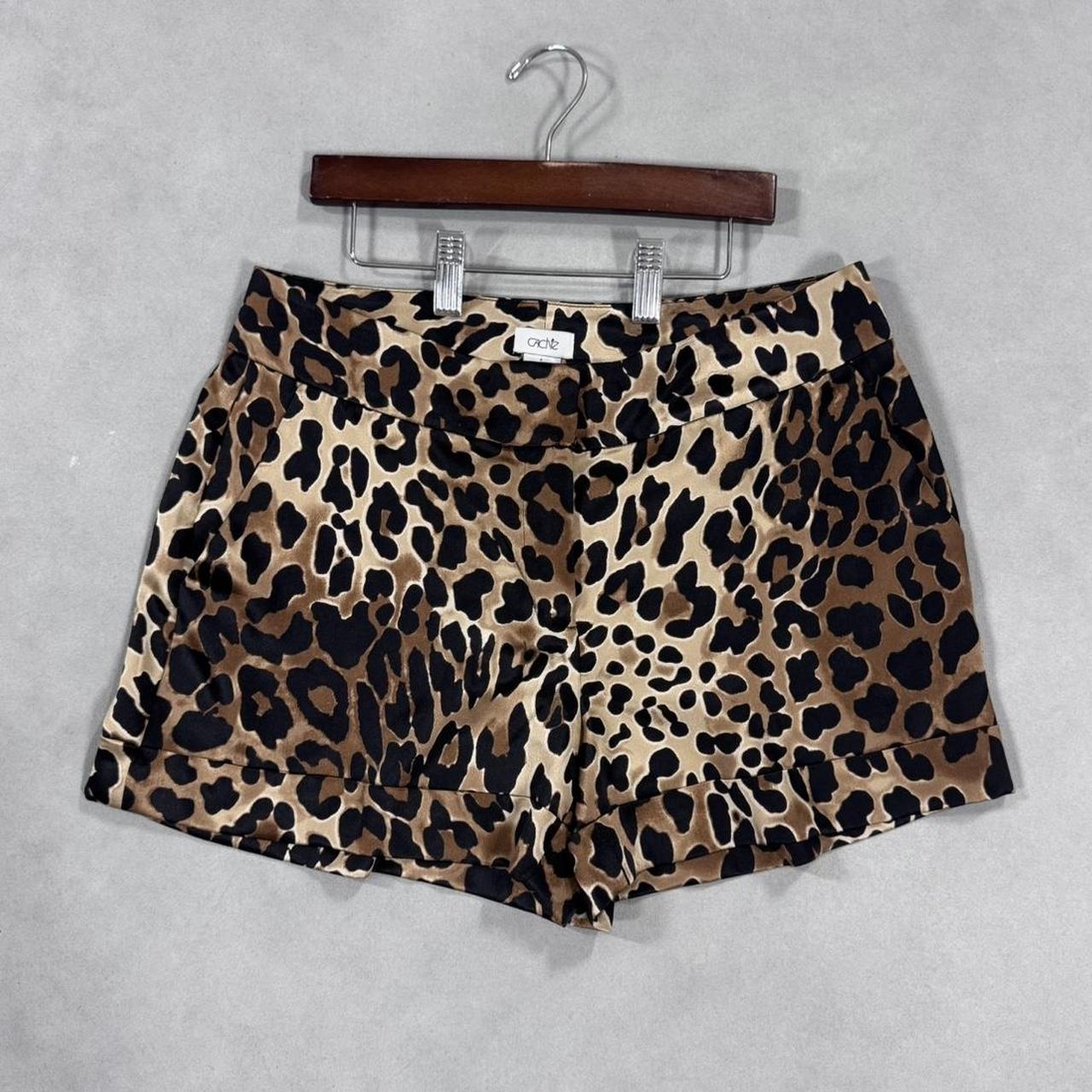 VINTAGE 90S CACHE SILK ANIMAL PRINT SHORTS 🐆