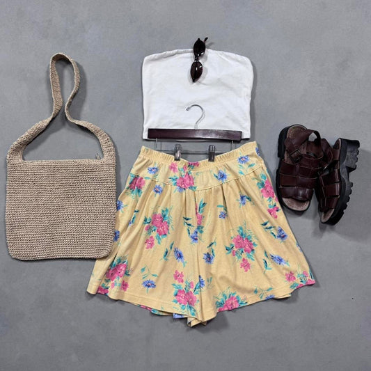 VINTAGE 90S JACLYN SMITH SPORT YELLOW FLORAL SHORTS