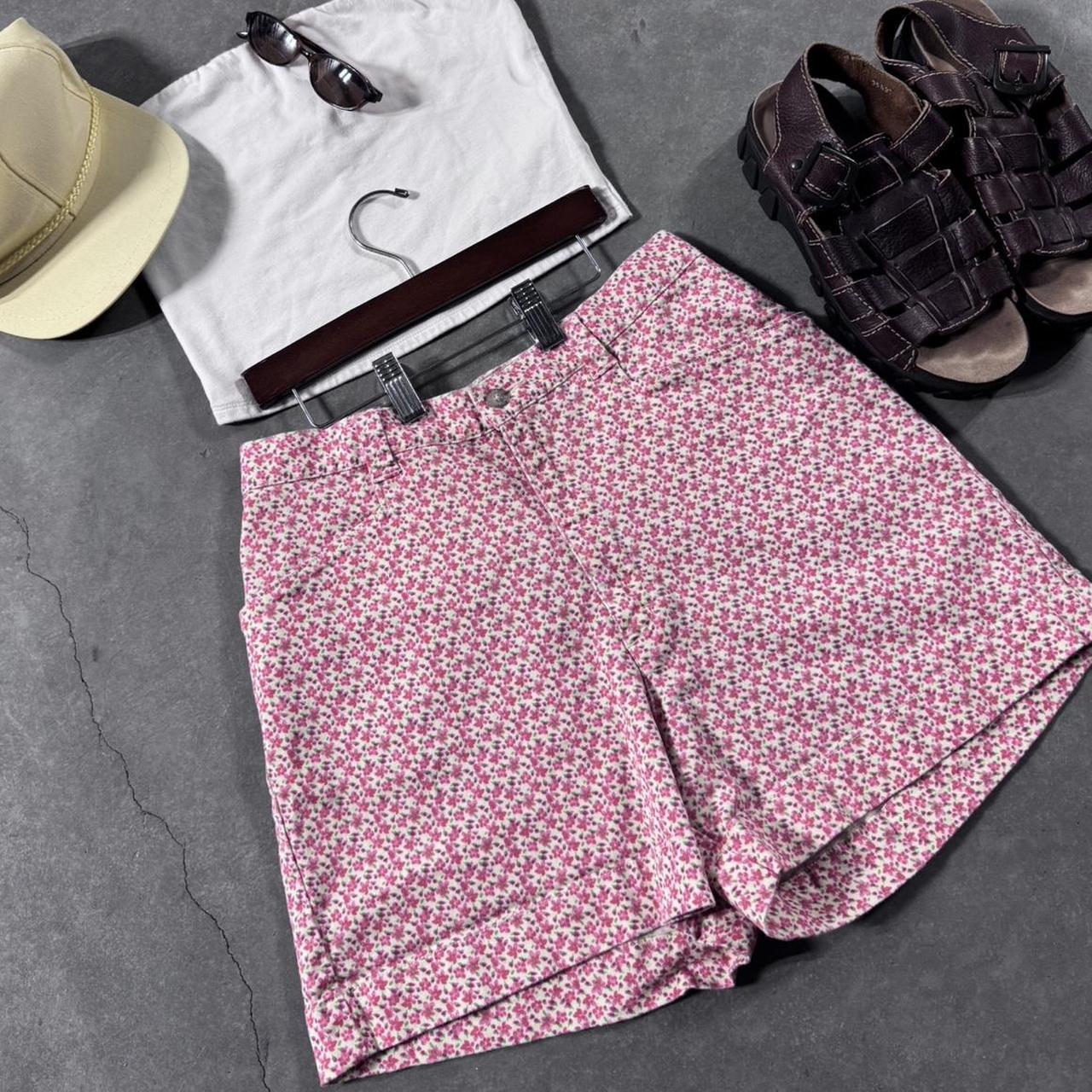 VINTAGE 90S LEE FLORAL SHORTS 🌸