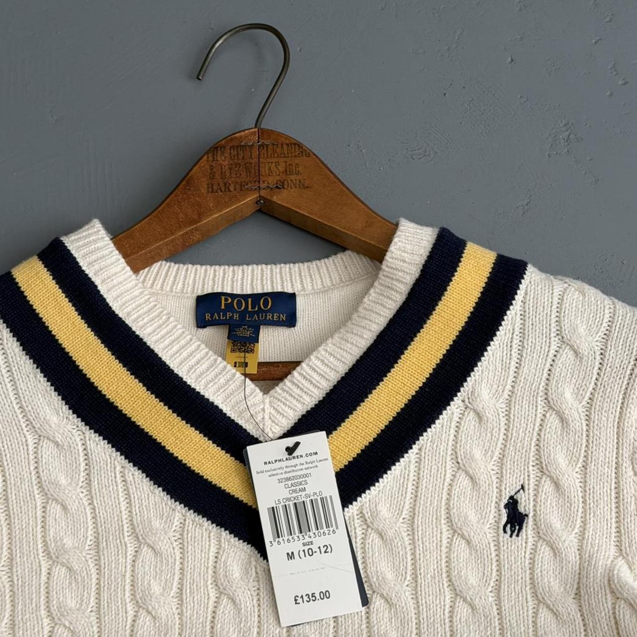 POLO SWEATER 📚