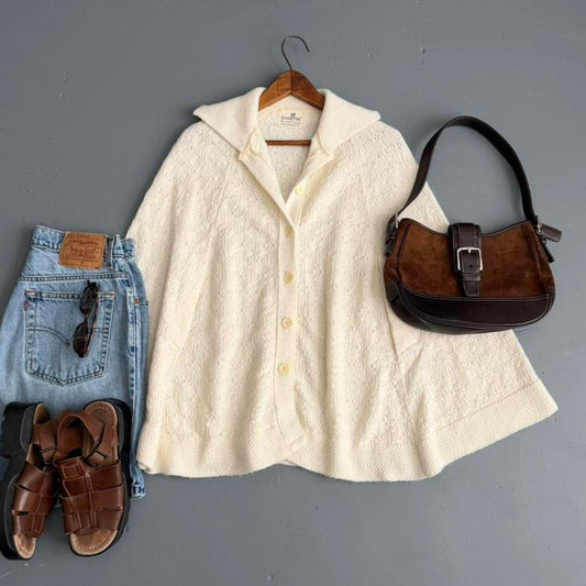 VINTAGE 90S SWEET TREE CREAM PONCHO 🌲