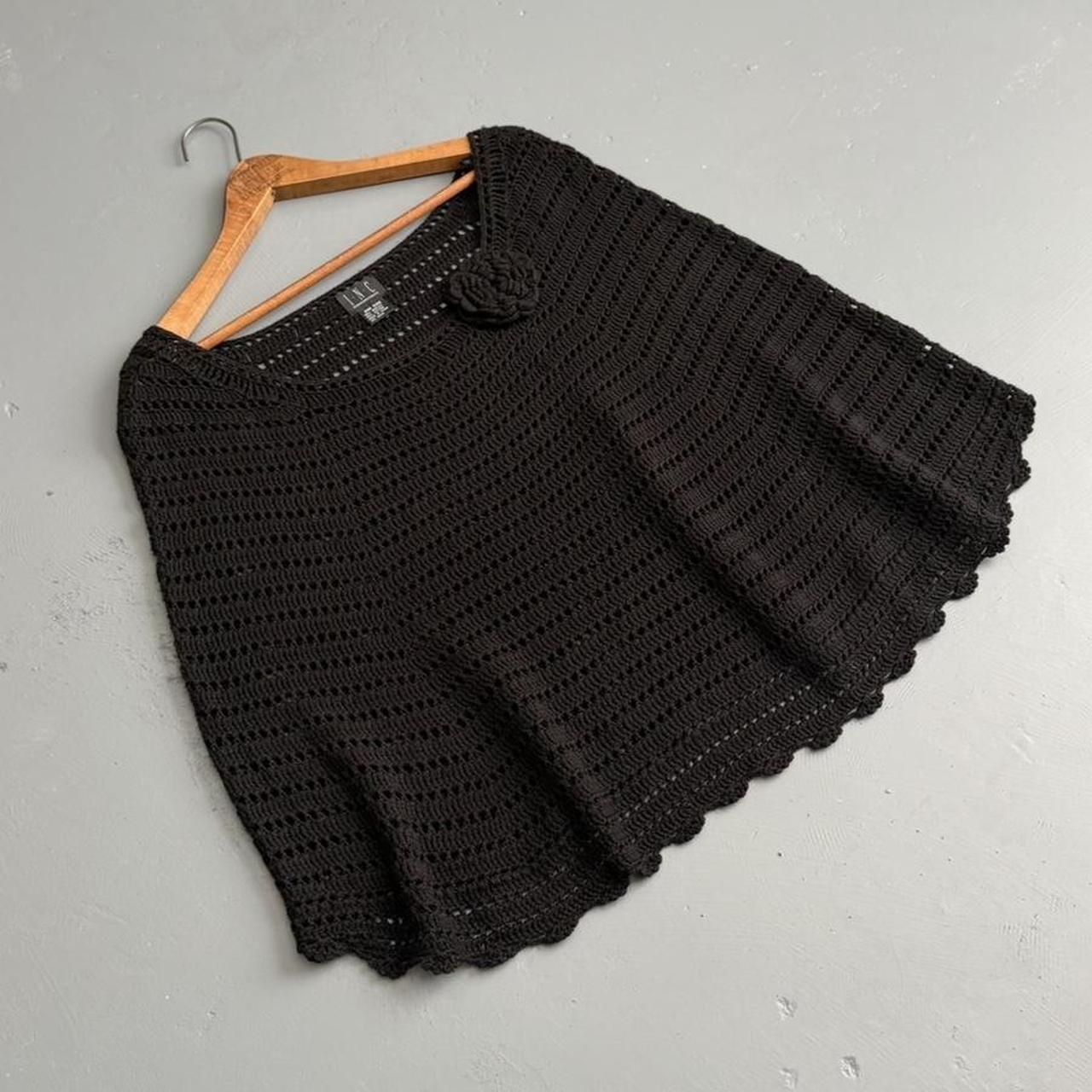 VINTAGE INC BLACK FLOWER PONCHO