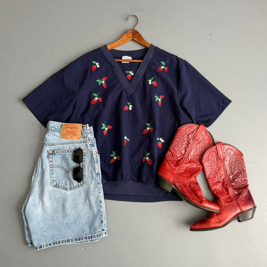 VINTAGE BONWORTH STRAWBERRY TOP 🍓