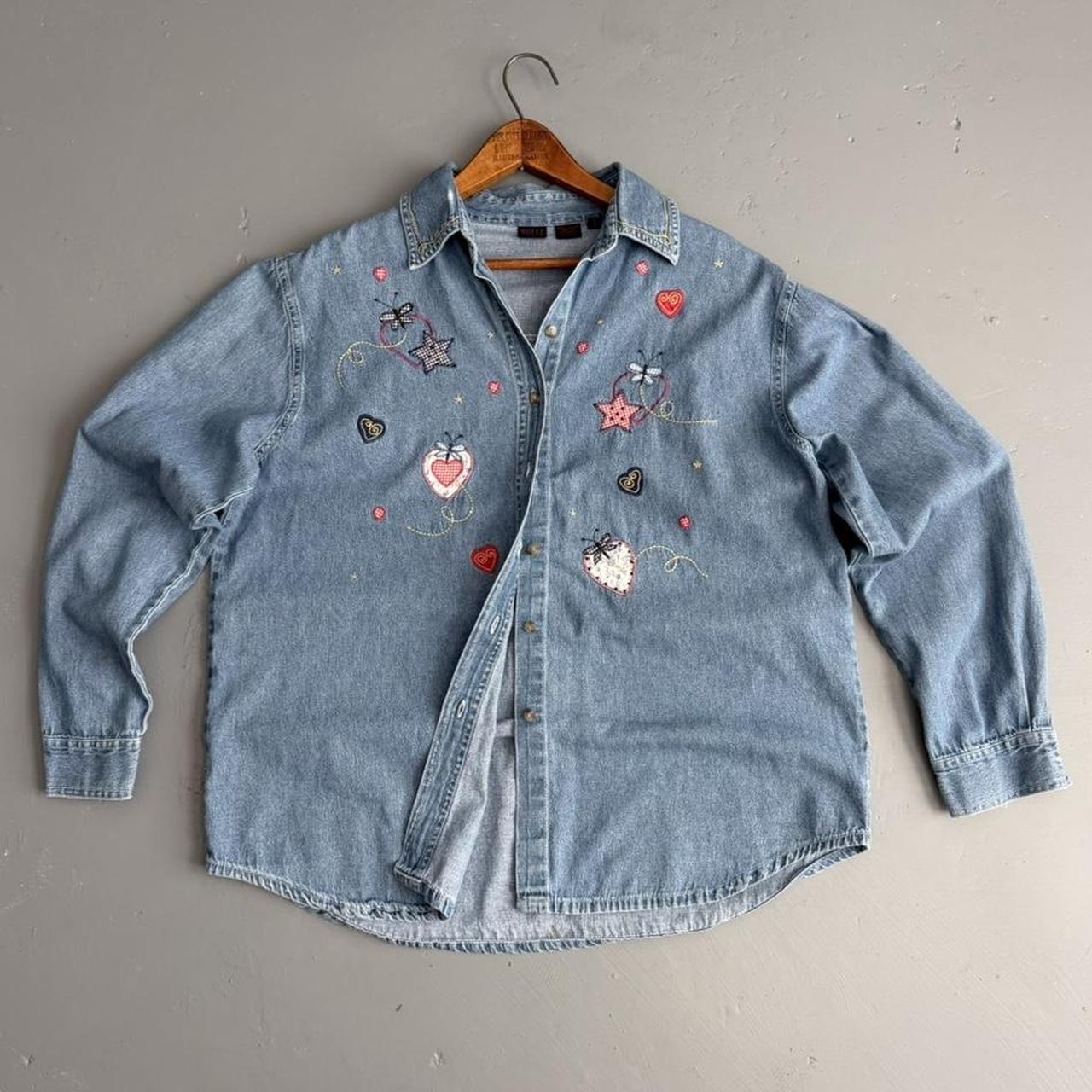 VINTAGE 90S DENIM BUTTON DOWN 🍓✨