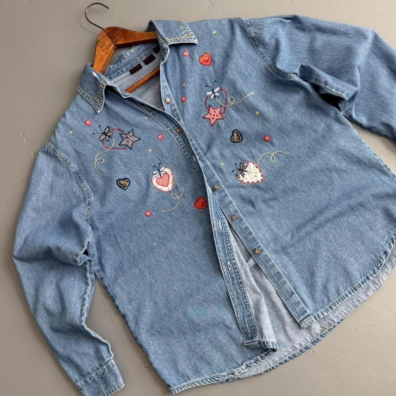 VINTAGE 90S DENIM BUTTON DOWN 🍓✨