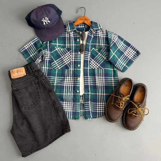 VINTAGE 90S GAP FLANNEL BUTTON DOWN 🌲