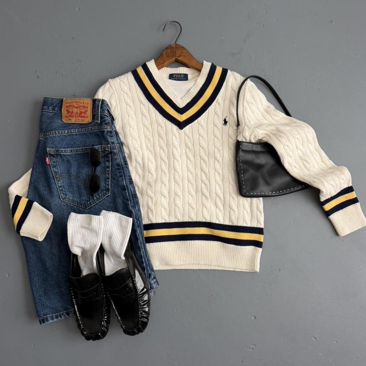 POLO SWEATER 📚