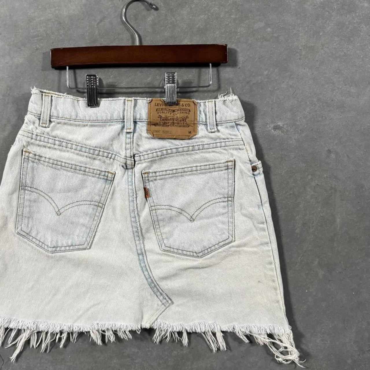 VINTAGE RARE 90S LEVI ORANGE TAB LIGHT WASH MINI SKIRT 🍊