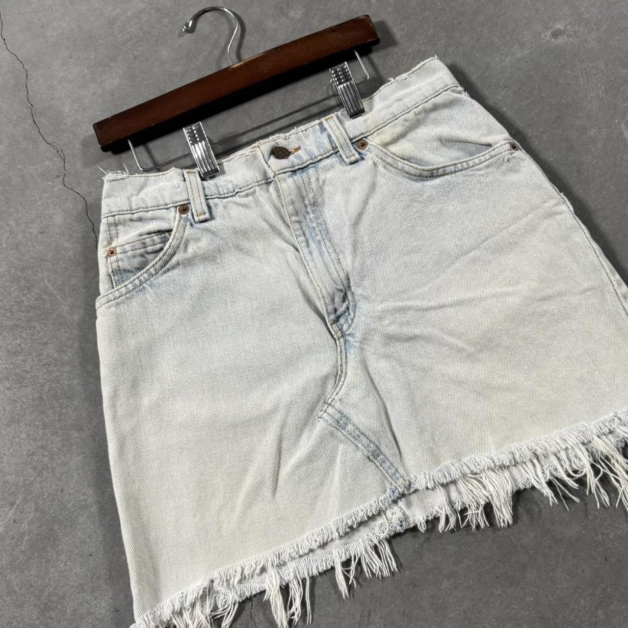 VINTAGE RARE 90S LEVI ORANGE TAB LIGHT WASH MINI SKIRT 🍊