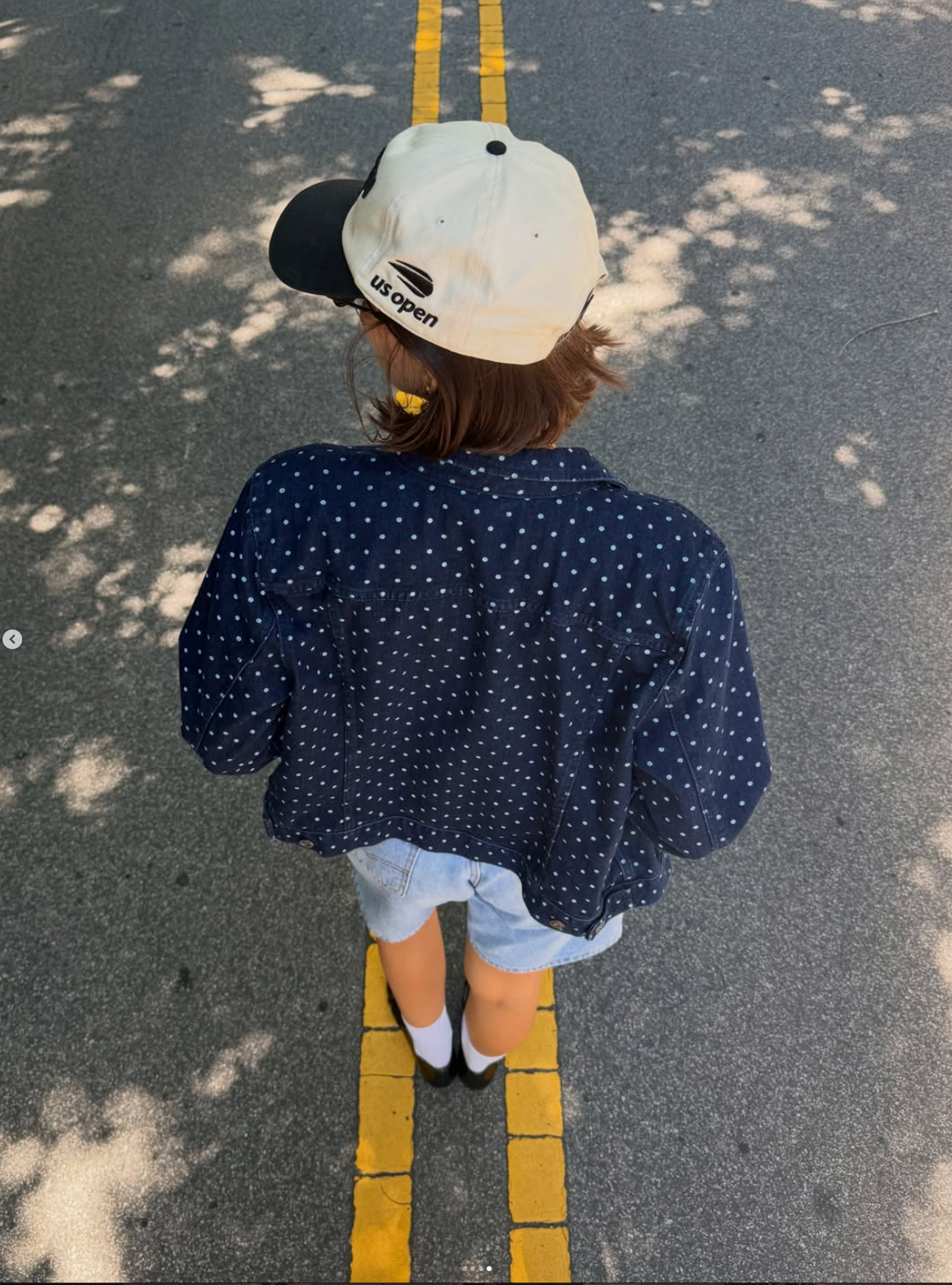 Vintage dark wash polka dot denim jacket 🍌