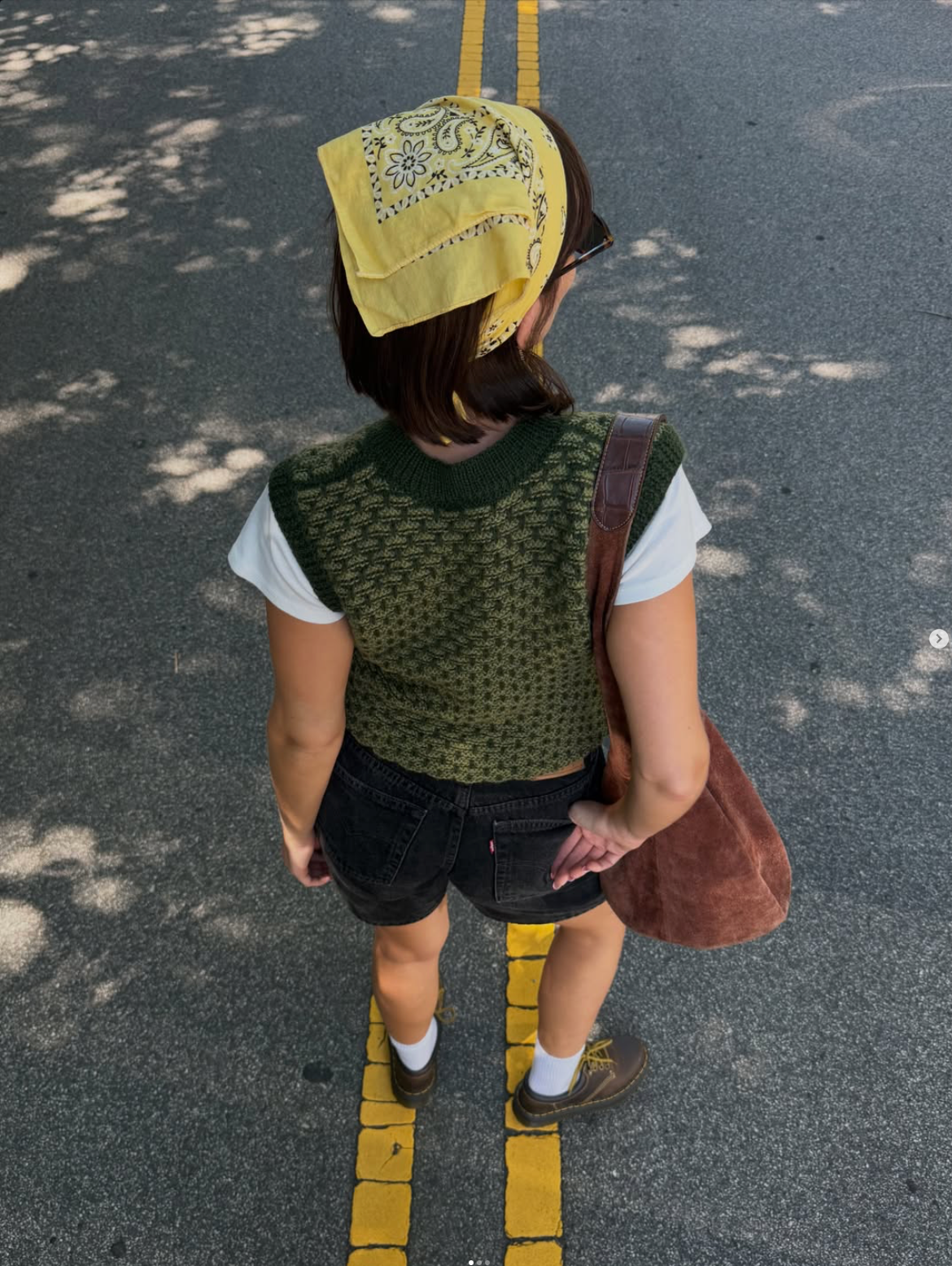 Vintage 90s green pullover sweater vest 🐍