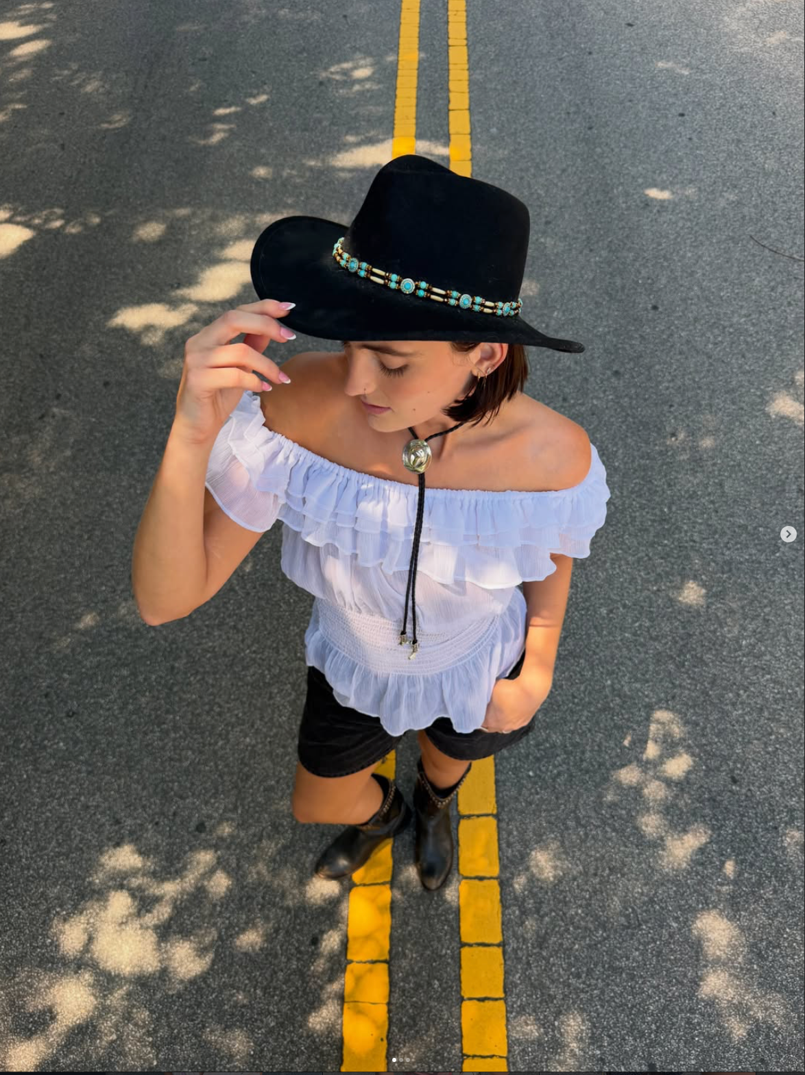 Vintage 90s white sheer off the shoulder blouse 🕊️