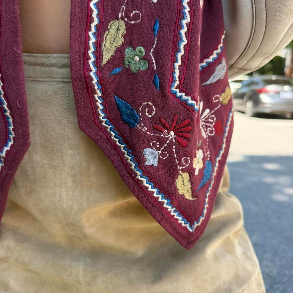 Vintage 90s floral embroidered vest