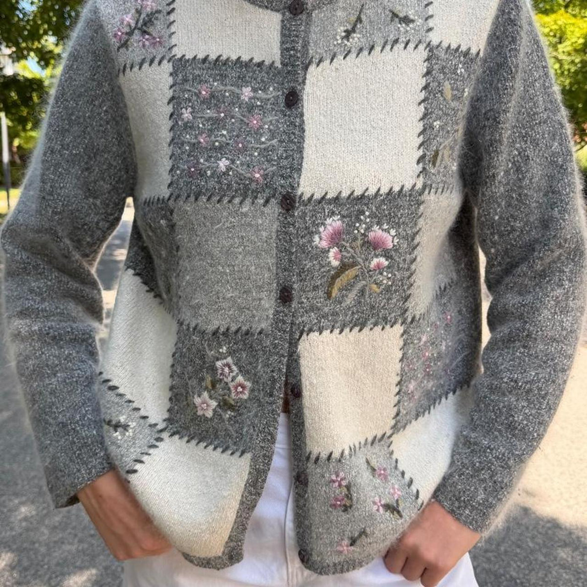 Vintage 90s silk patchwork floral cardigan sweater 🌸