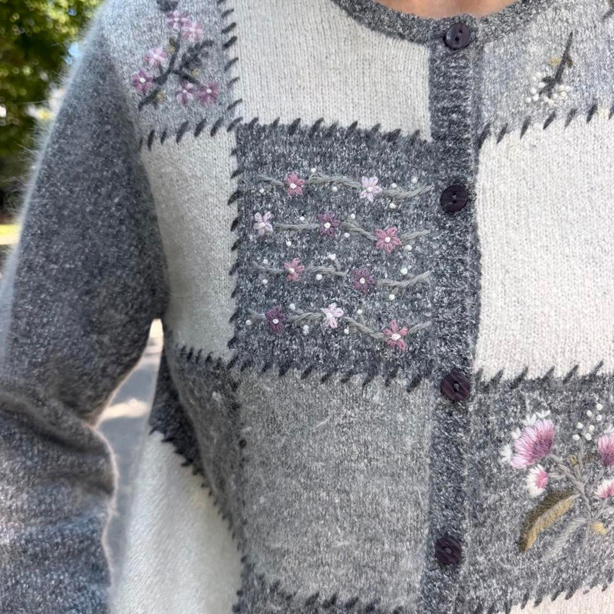 Vintage 90s silk patchwork floral cardigan sweater 🌸