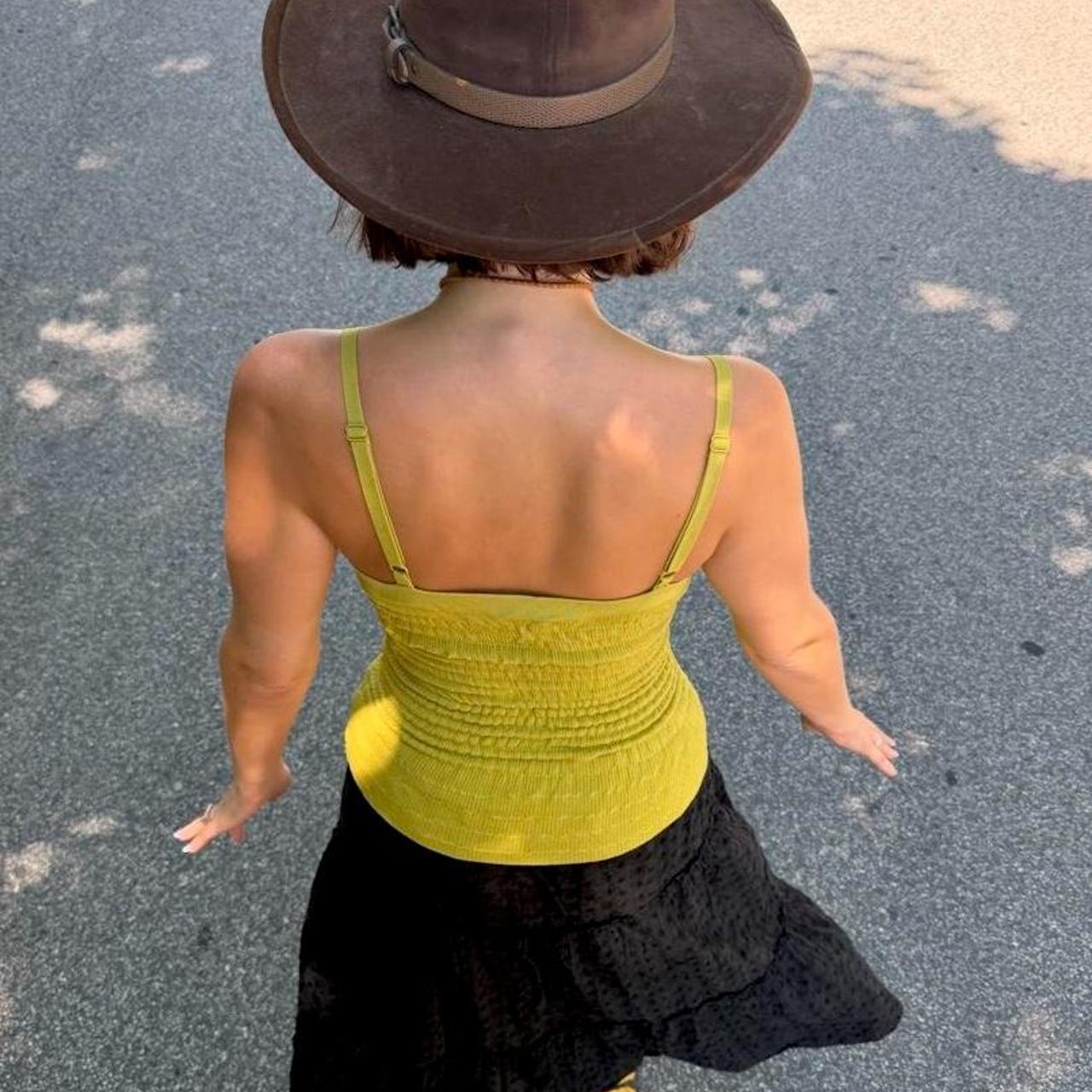 Vintage 90s chartreuse form-fitted tank top