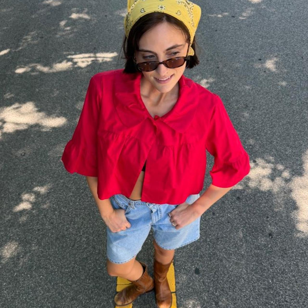 Vintage 90s red blouse with ruffled collar and tie front 🍎