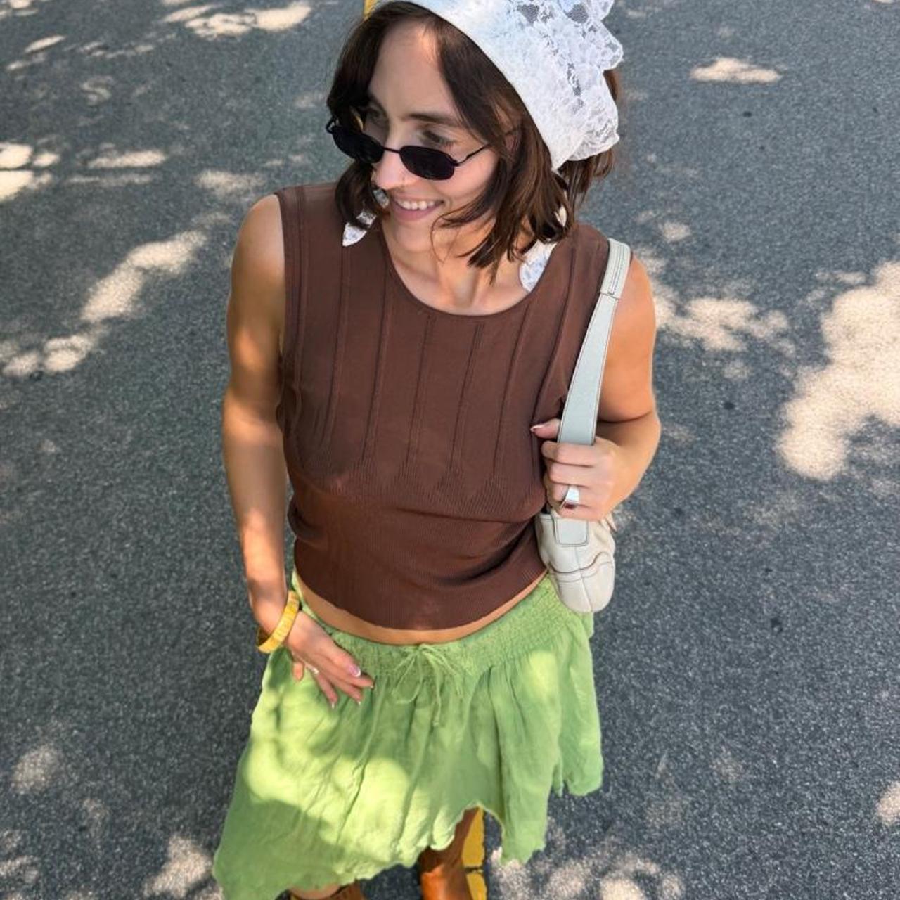 Vintage 90s silk brown form fitting top 🦘