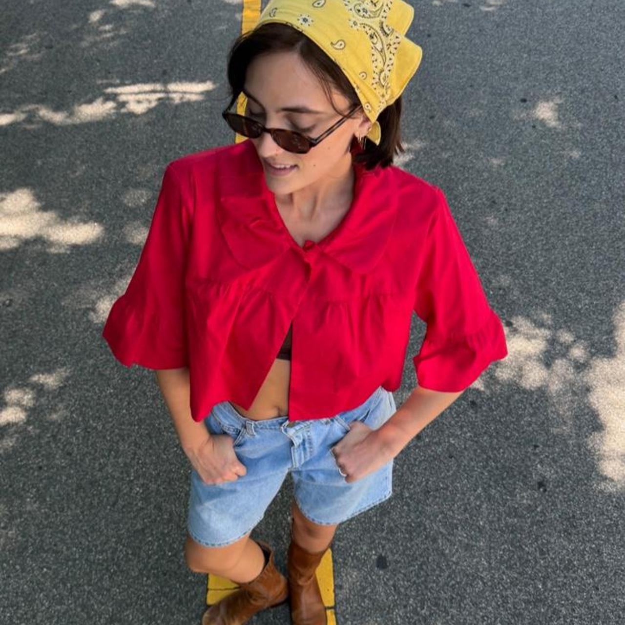 Vintage 90s red blouse with ruffled collar and tie front 🍎