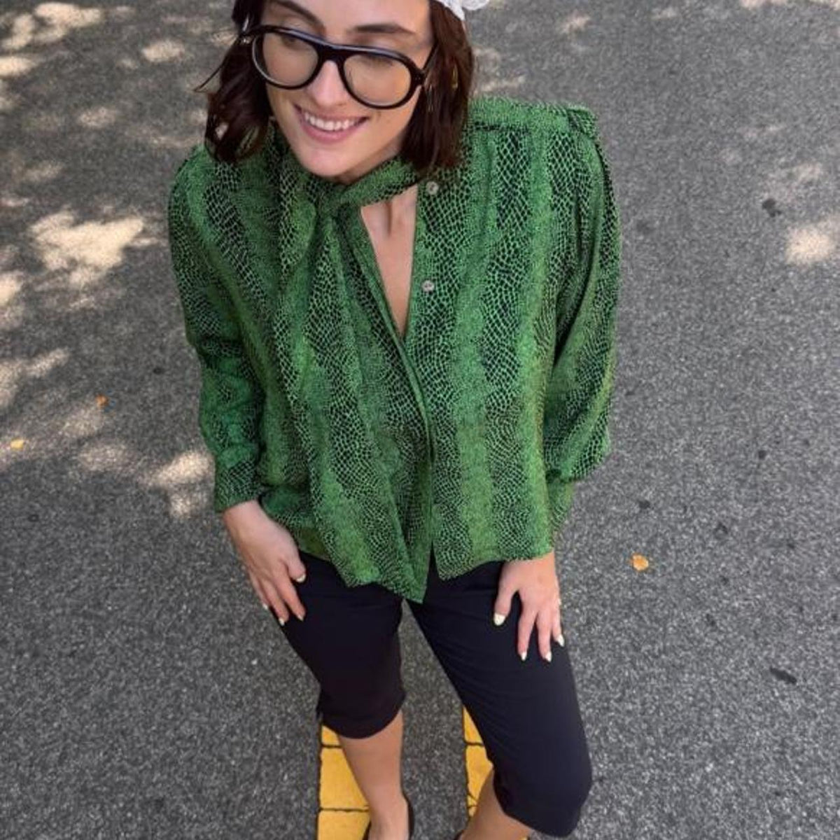 Vintage 90s green leopard print silk scarve tie top 🐍