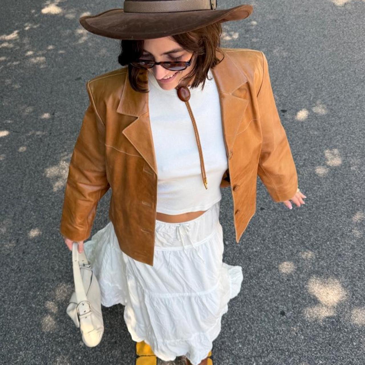 Vintage 90s genuine caramel leather jacket 🌞