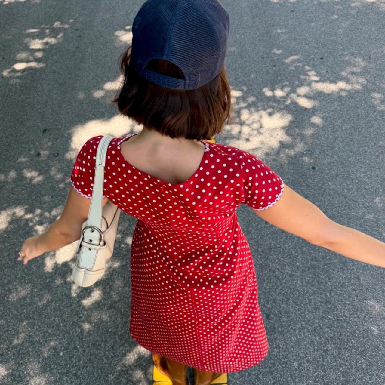 Vintage handmade red polka dot dress 🍒