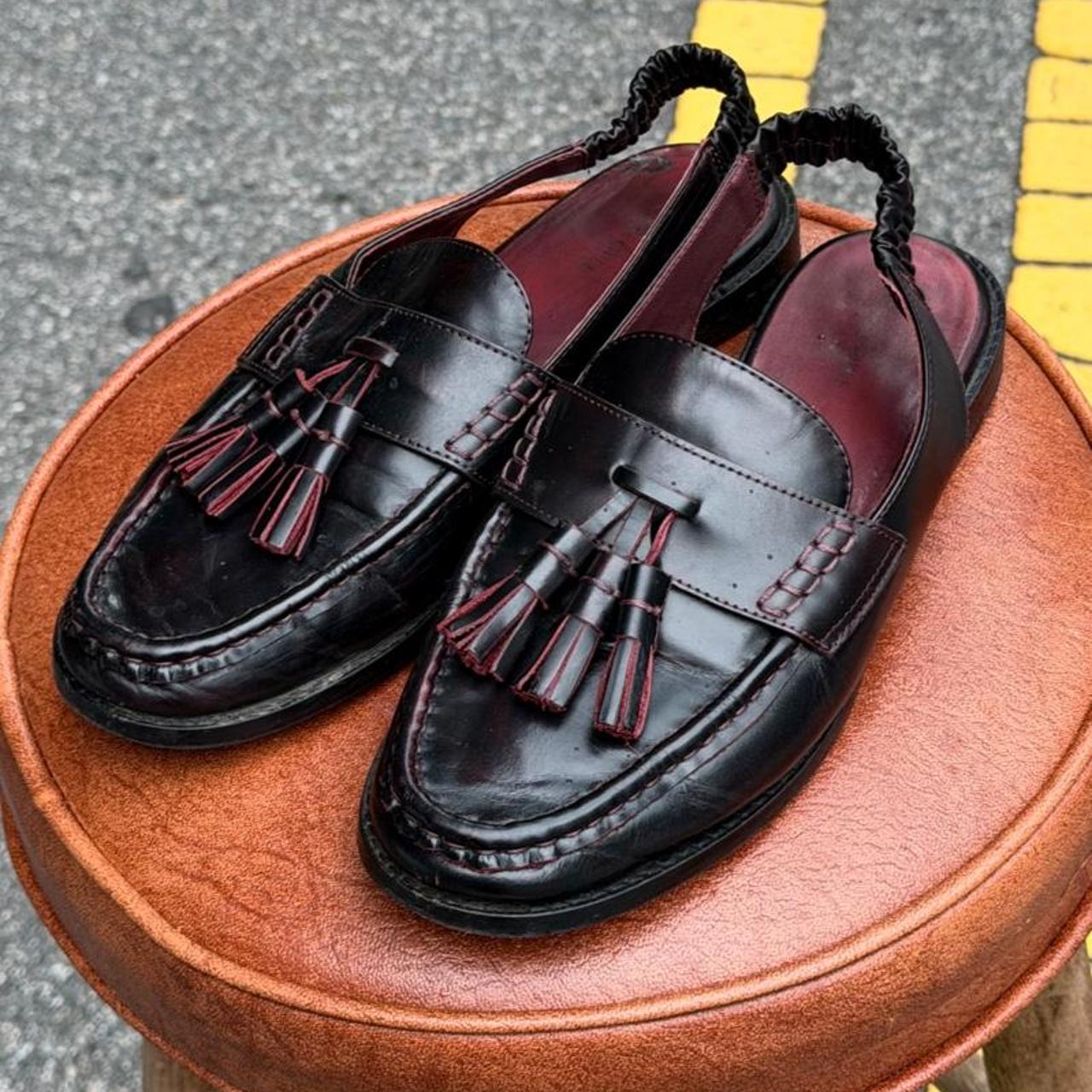 Vintage 90s black & burgundy Leather Tassel Loafers with Tassels 🍇