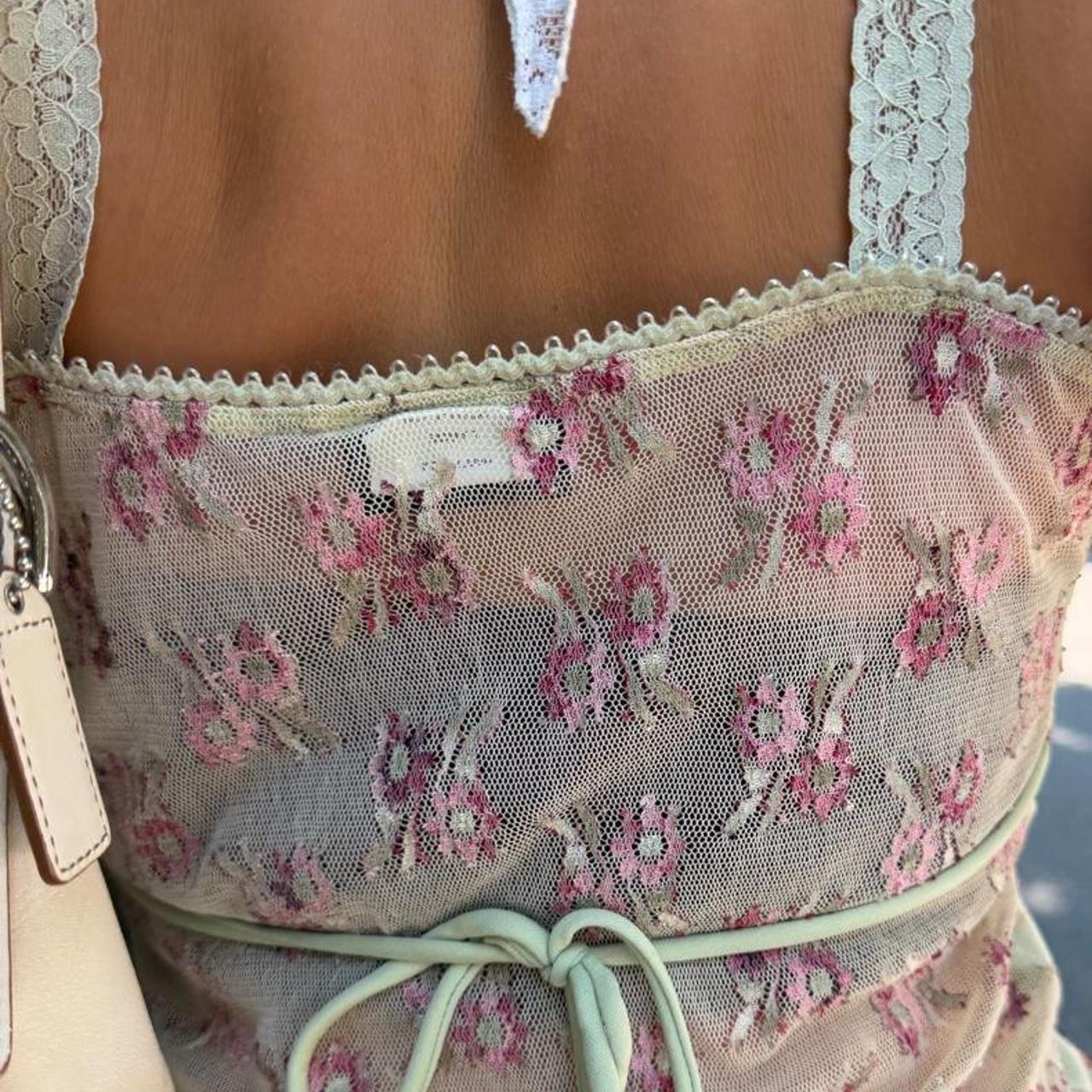 Vintage 90s rare sheer floral lace tank top with tie back 🌸