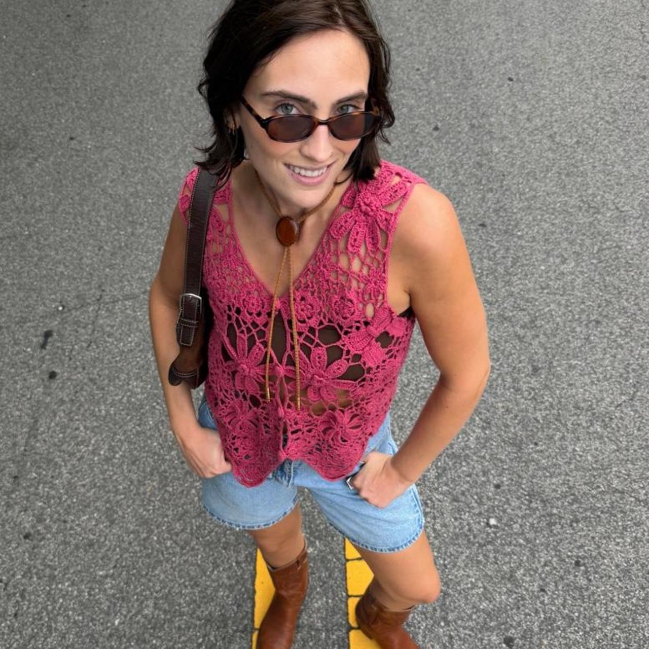 Vintage 90s crochet floral vest ✌🏼