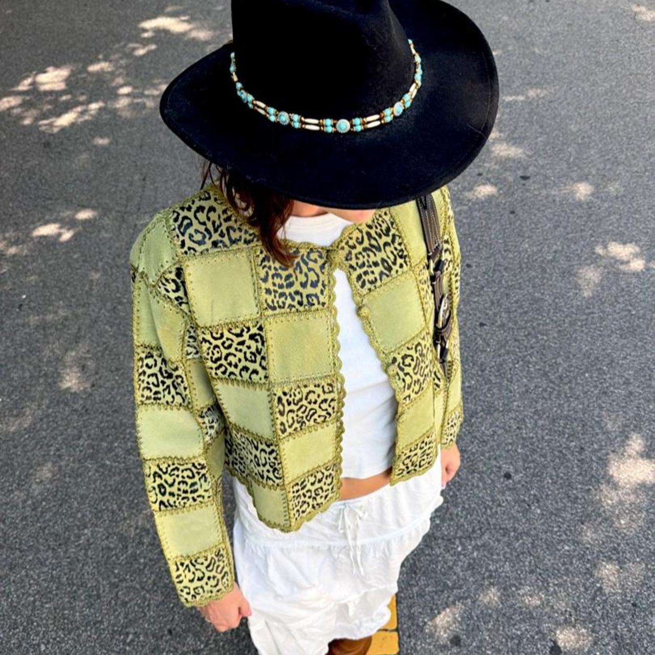 Vintage 90s green and leopard print patchwork genuine leather jacket 🐆
