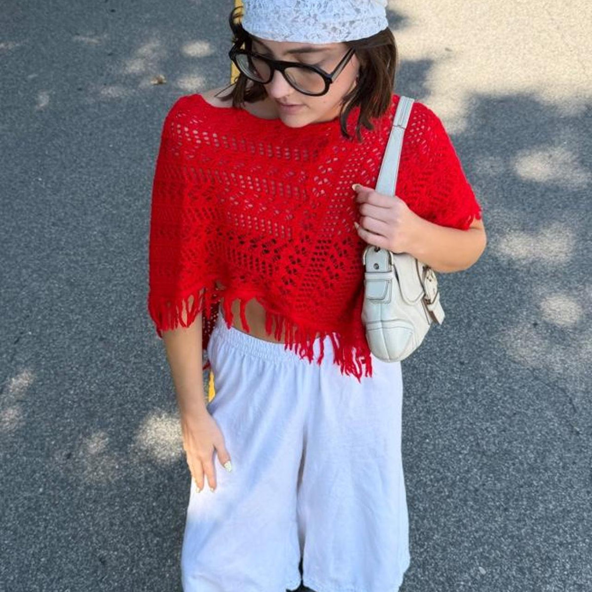Vintage 90s red fringe poncho 🎈