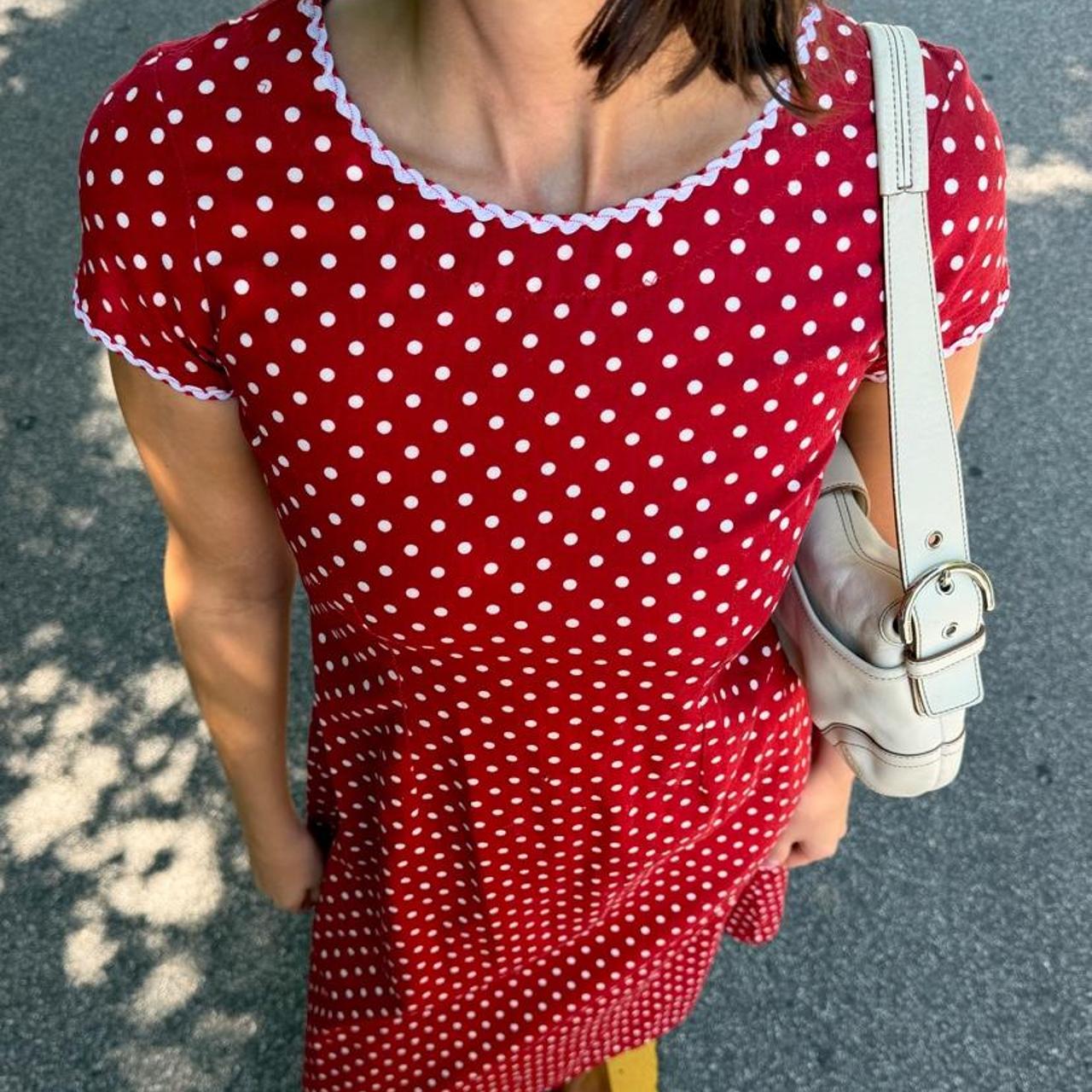 Vintage handmade red polka dot dress 🍒
